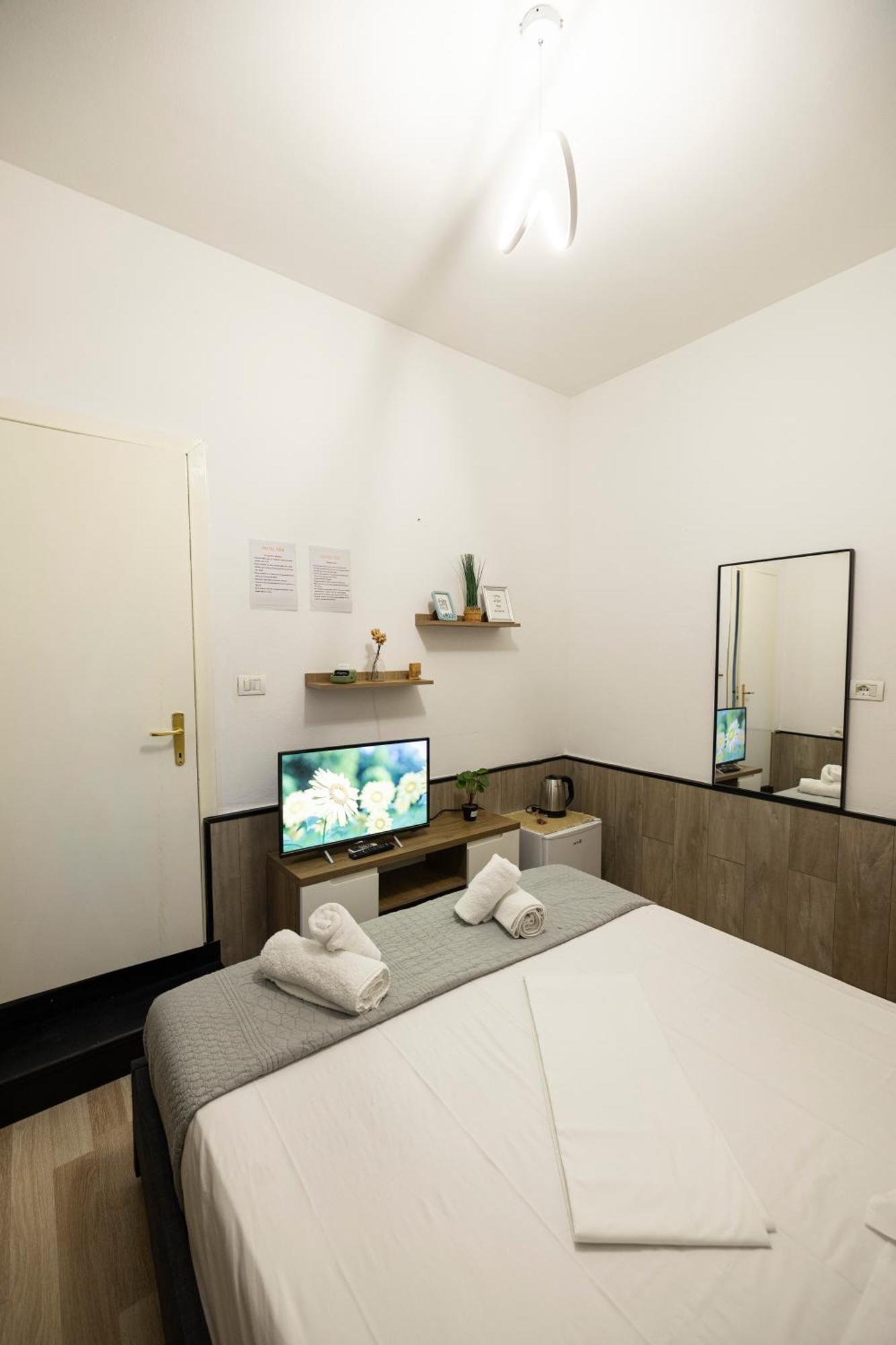 Tiny Cute Studio Near The City Center - 5 Min Walk ティラナ エクステリア 写真